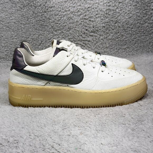 nike women's air force 1 sage low lx